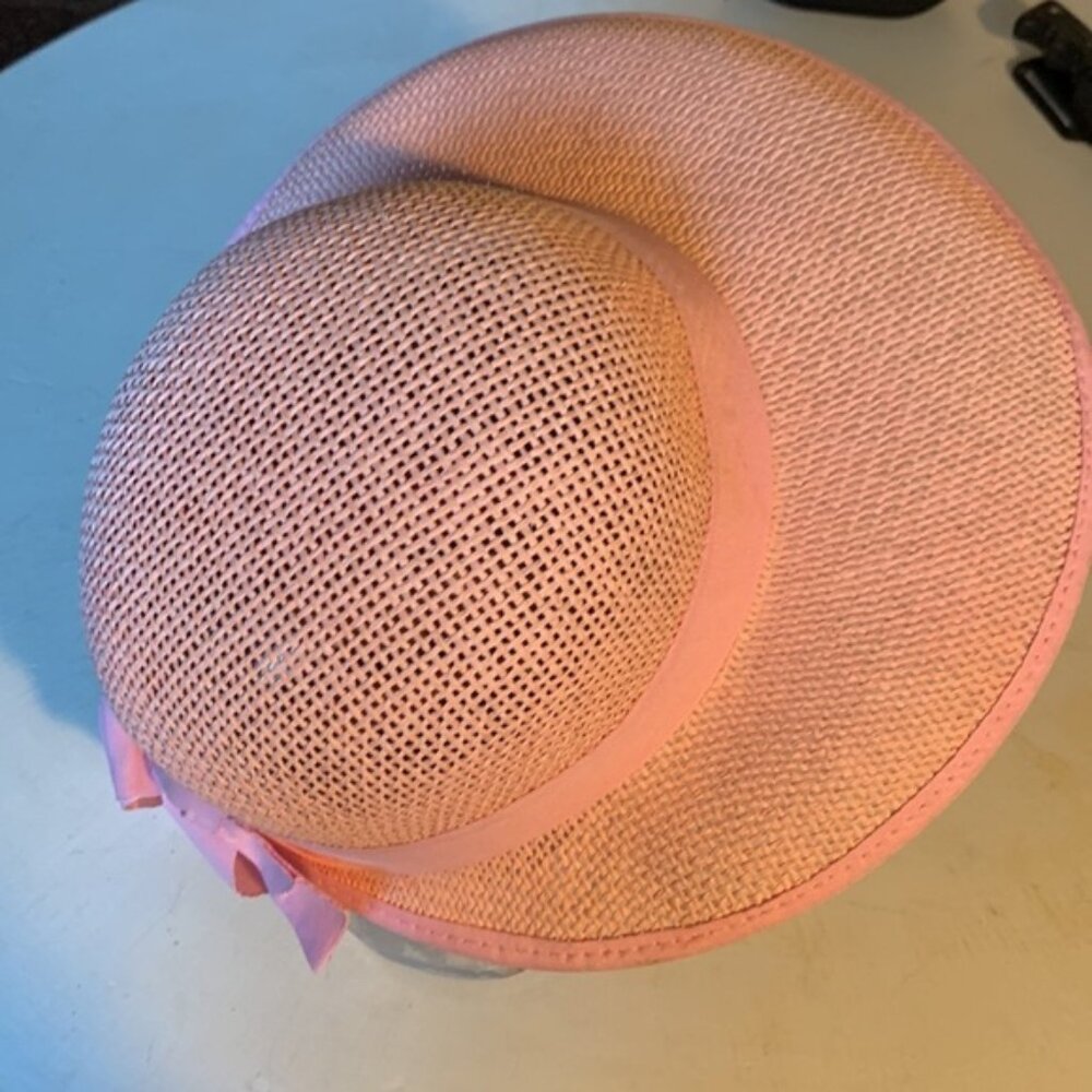 Pink woven straw hat